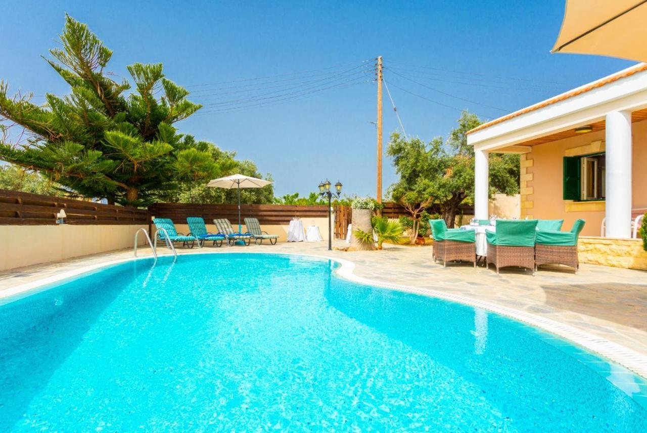 Villa Constantinos Kato Yialia 외부 사진