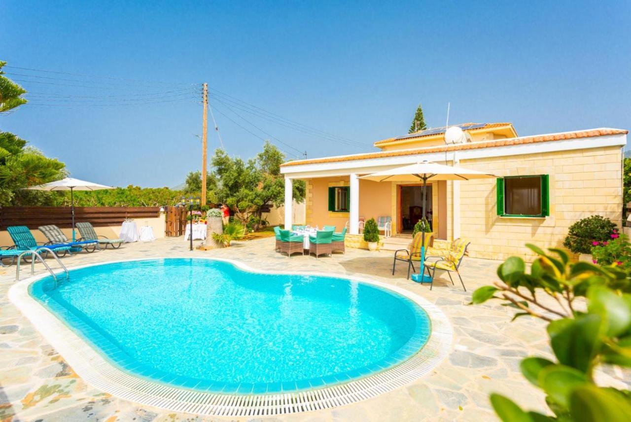 Villa Constantinos Kato Yialia 외부 사진