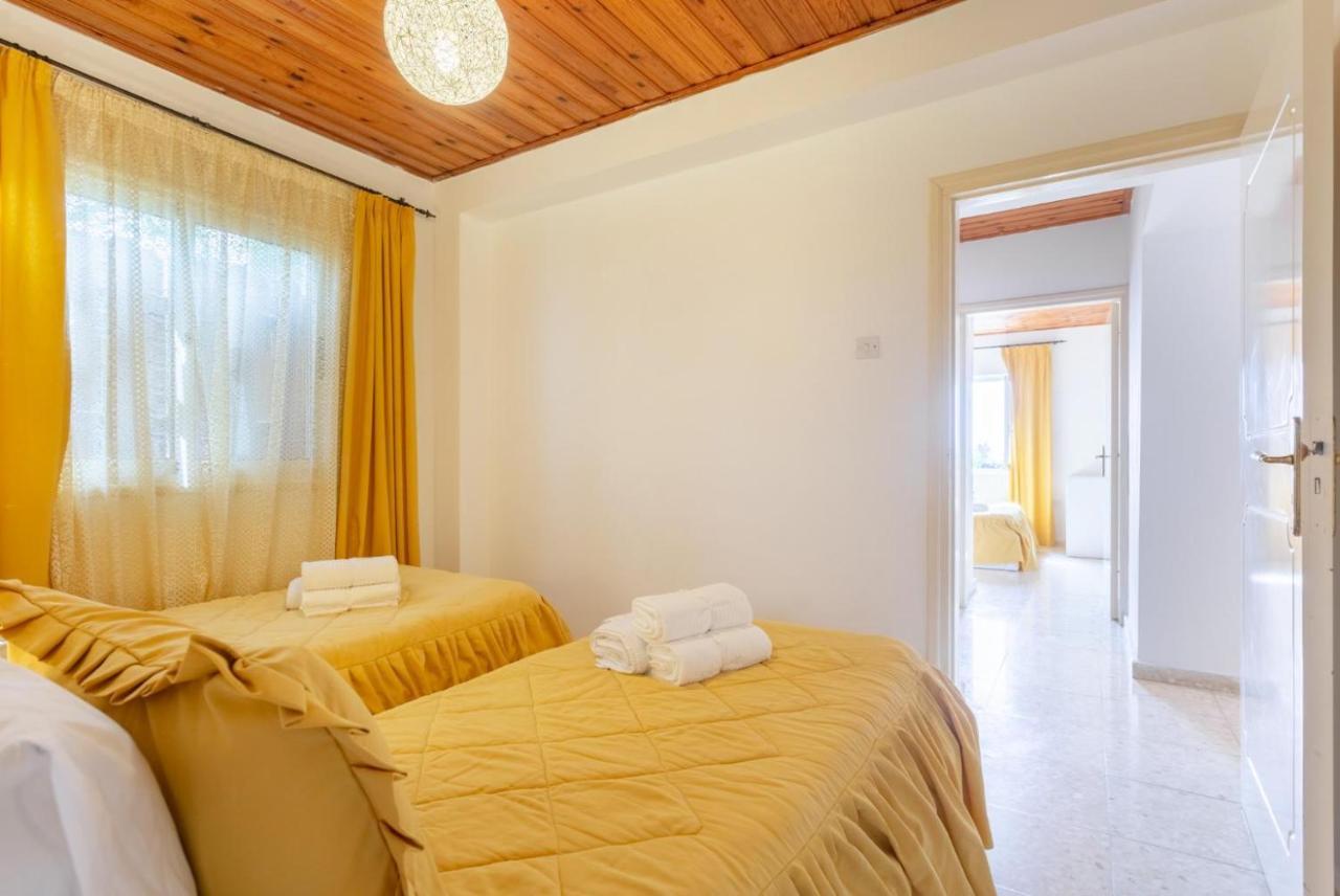 Villa Constantinos Kato Yialia 외부 사진