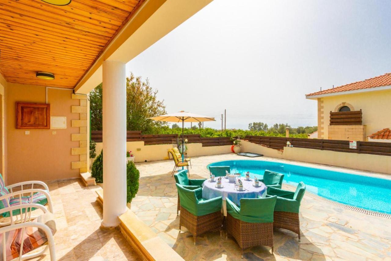 Villa Constantinos Kato Yialia 외부 사진